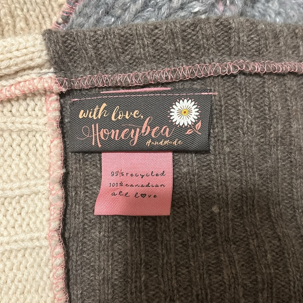 Honeybea - Picture 11 of 13